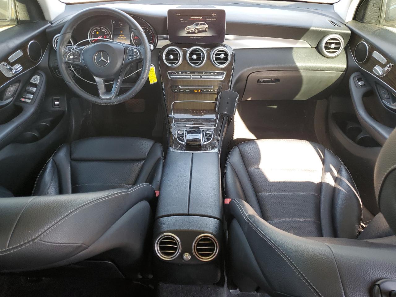 2016 Mercedes-Benz GLC - Image 8