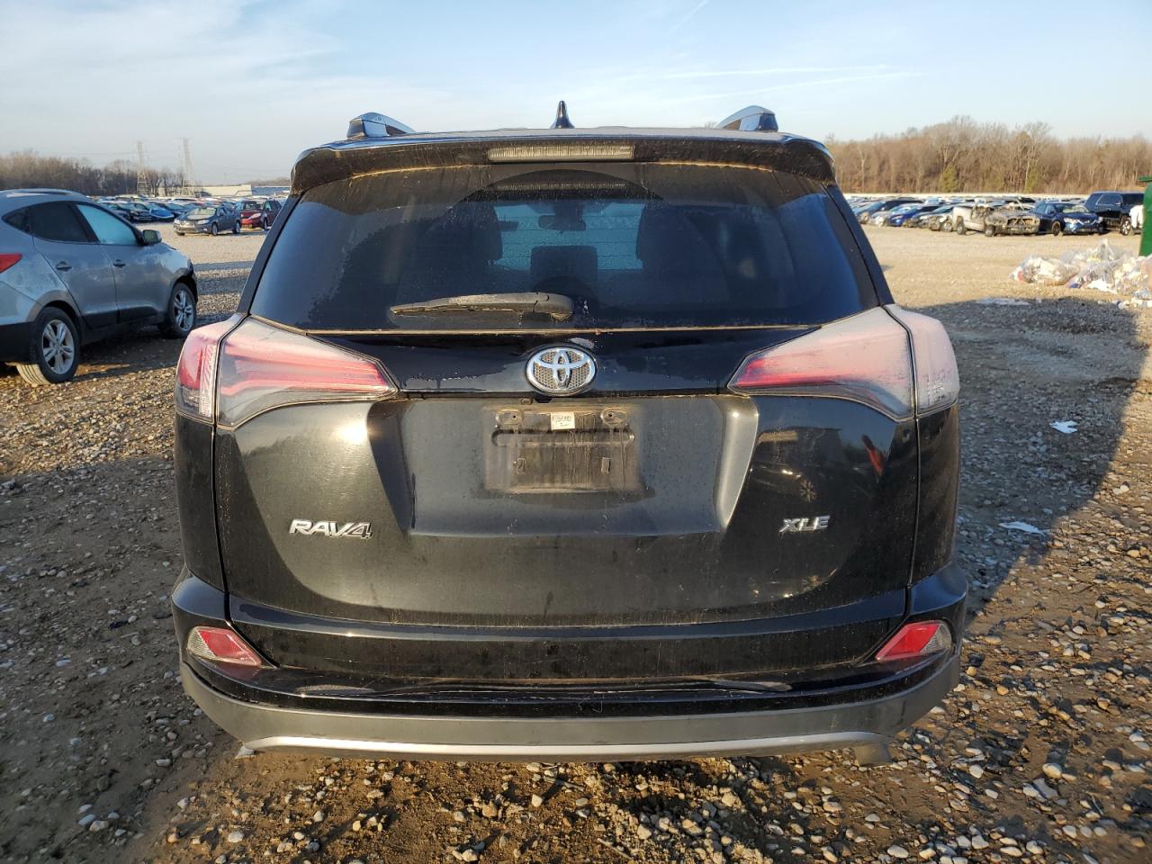 2018 Toyota Rav4 Adventure VIN: 2T3WFREV2JW439585 Lot: 42585665