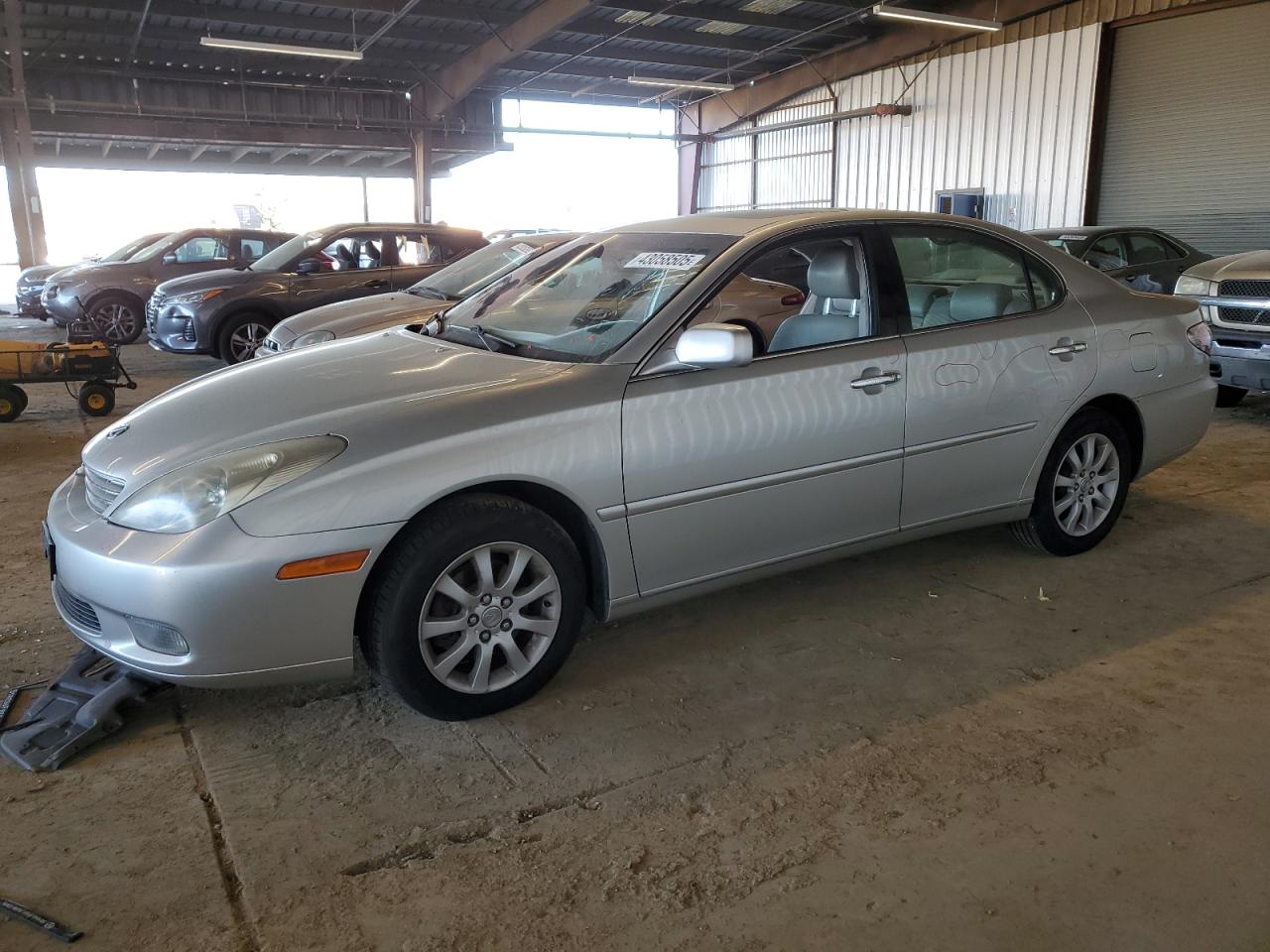 2004 Lexus ES - Image 1