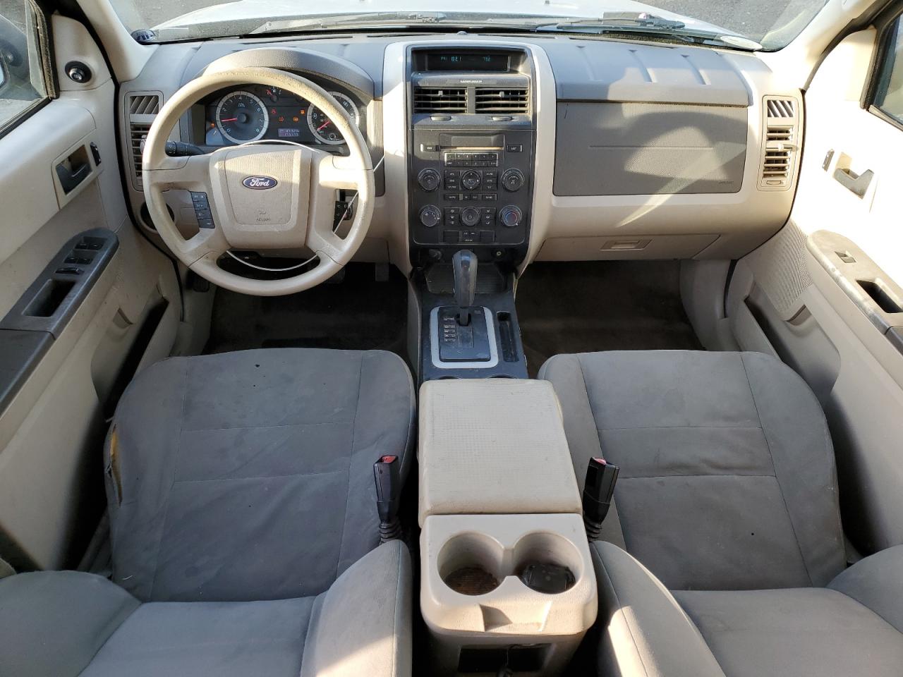 2010 Ford Escape - Image 8