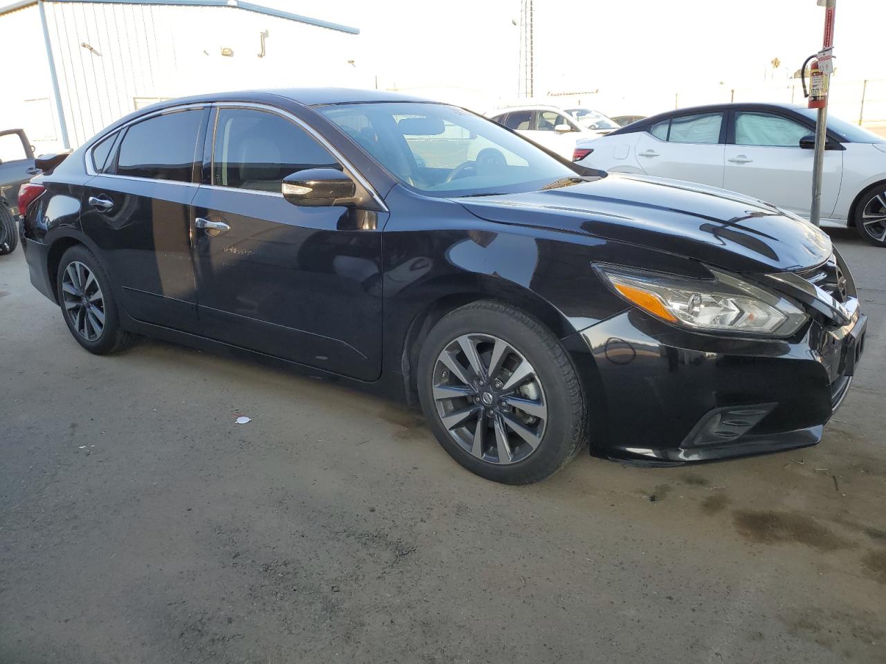 2016 Nissan Altima - Image 4