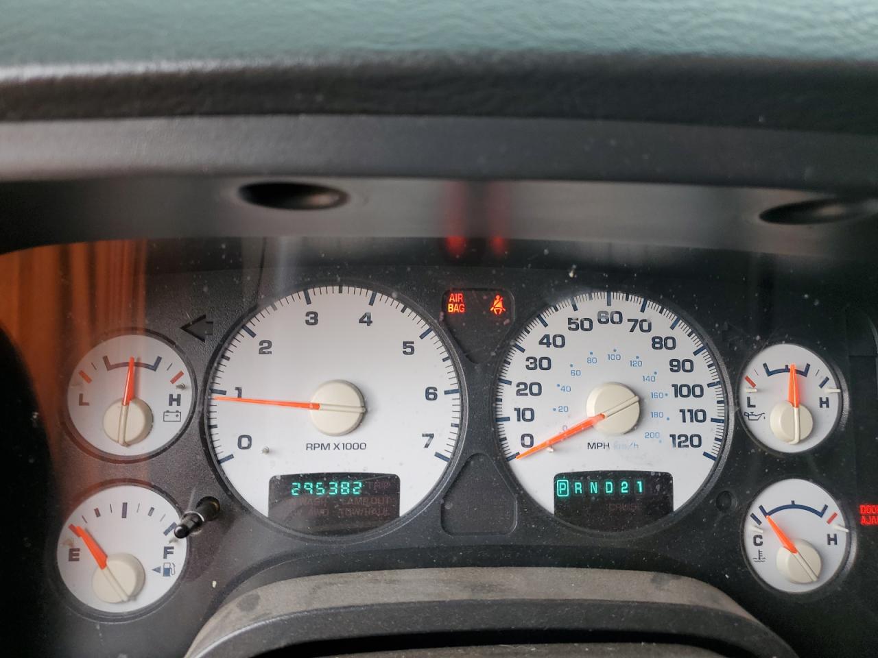 2004 Dodge RAM - Image 9