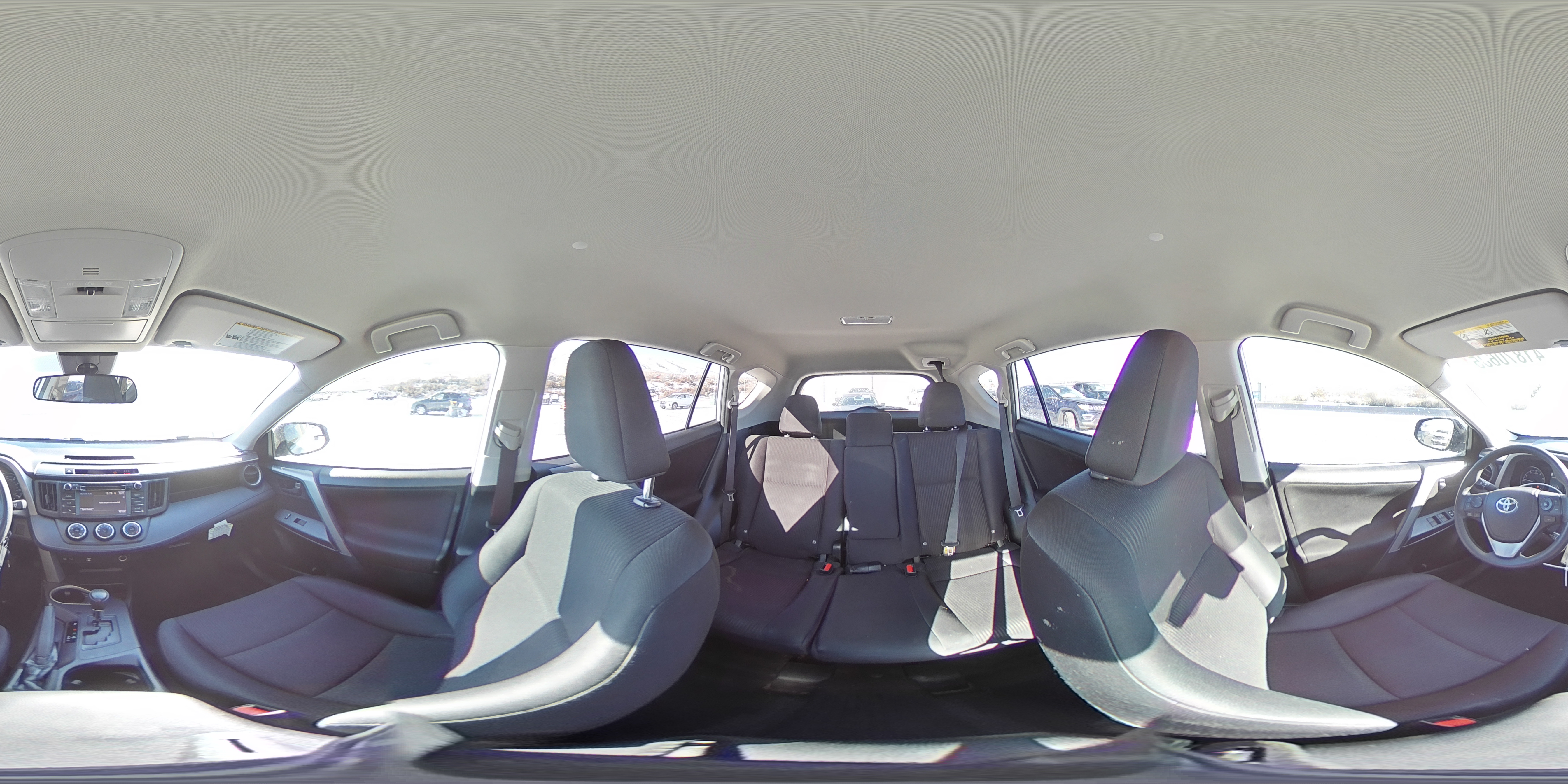 2018 Toyota RAV 4 - Image 13