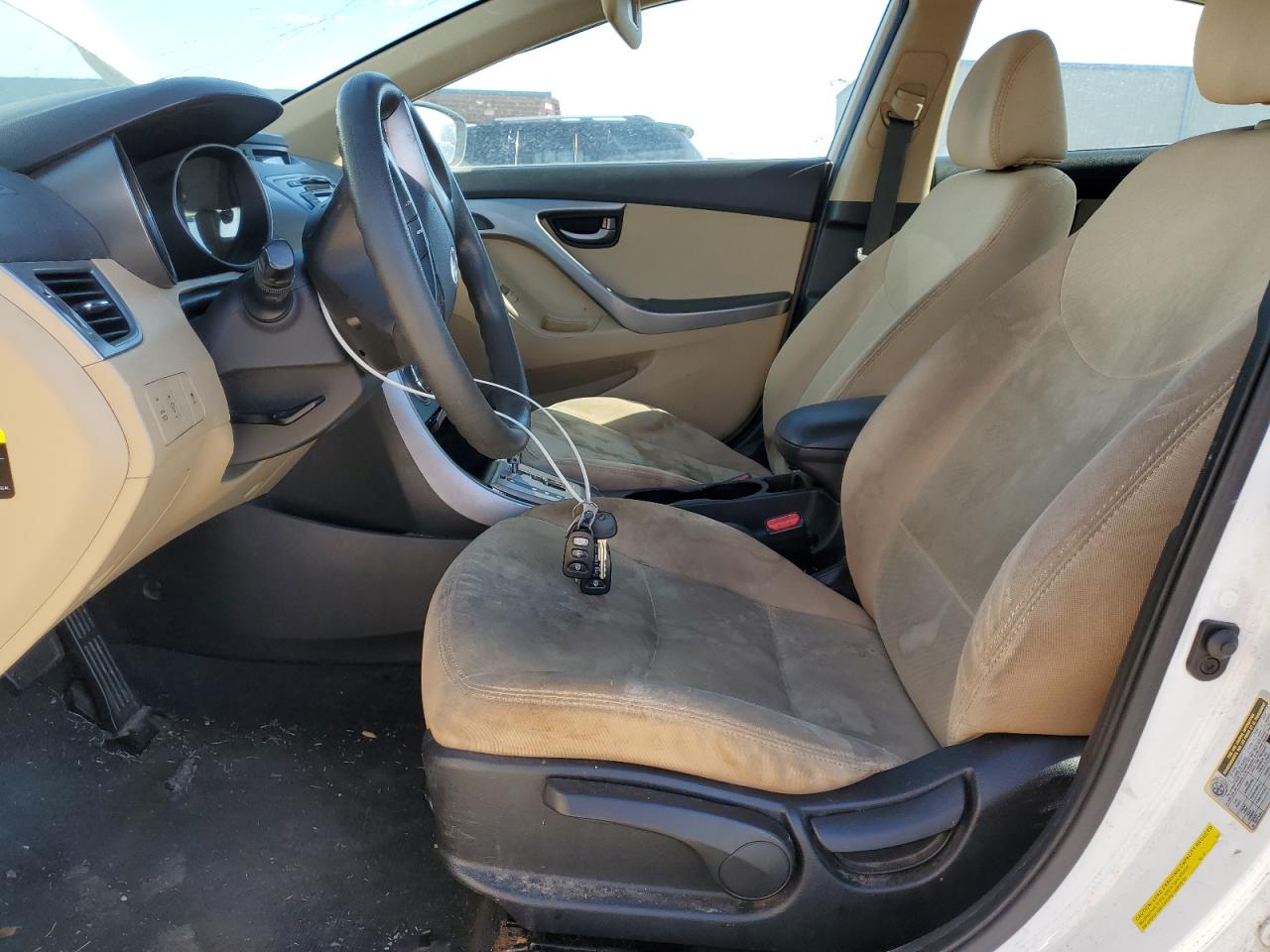 2013 Hyundai Elantra - Image 7