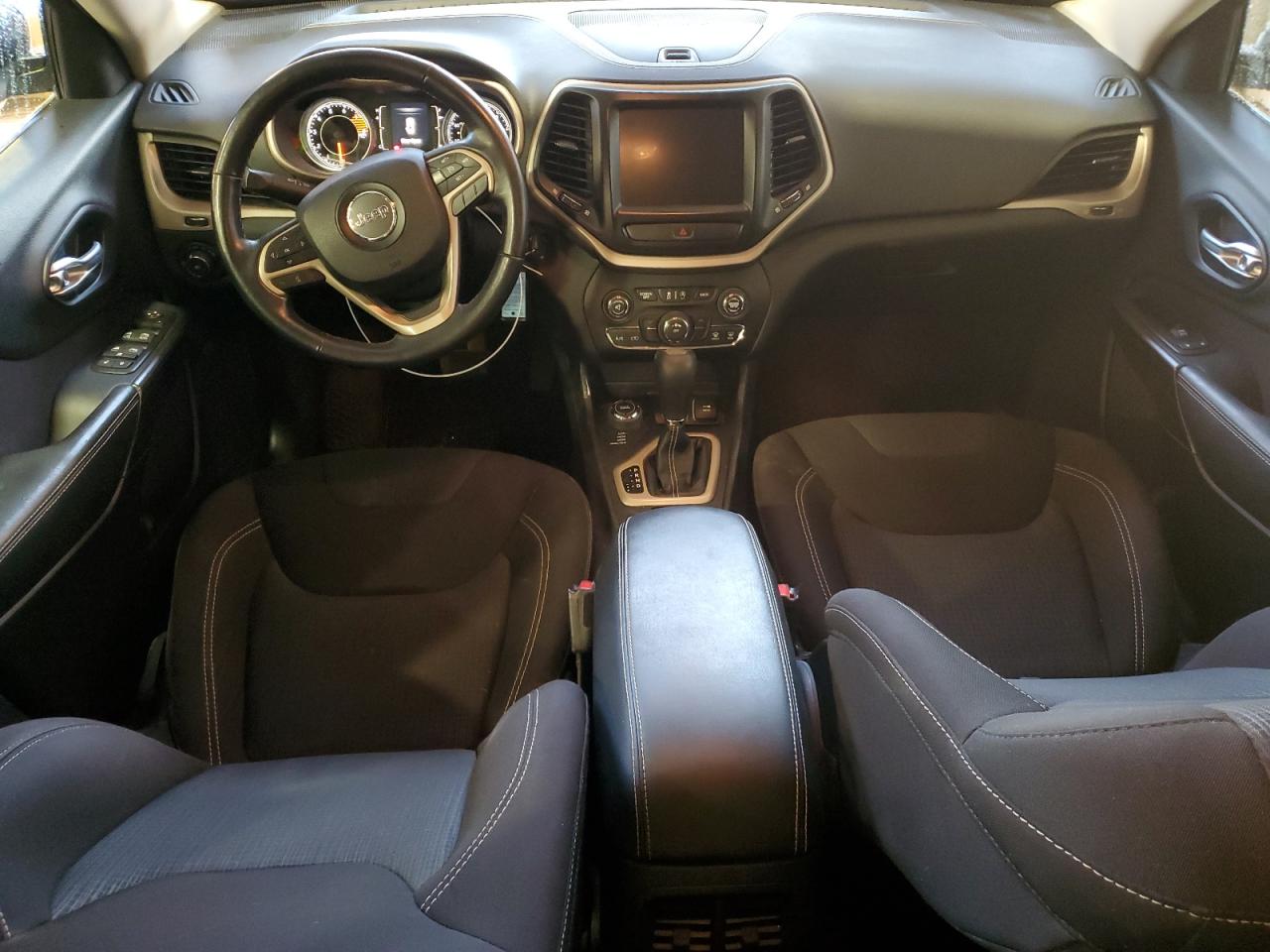 2016 Jeep Grand Cherokee - Image 8