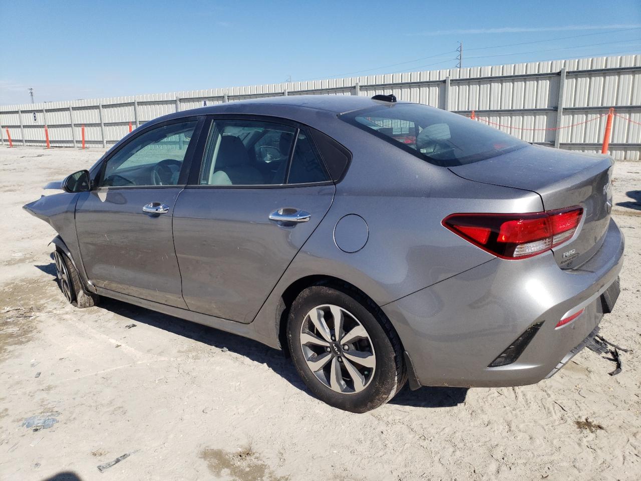2023 Kia Rio - Image 2