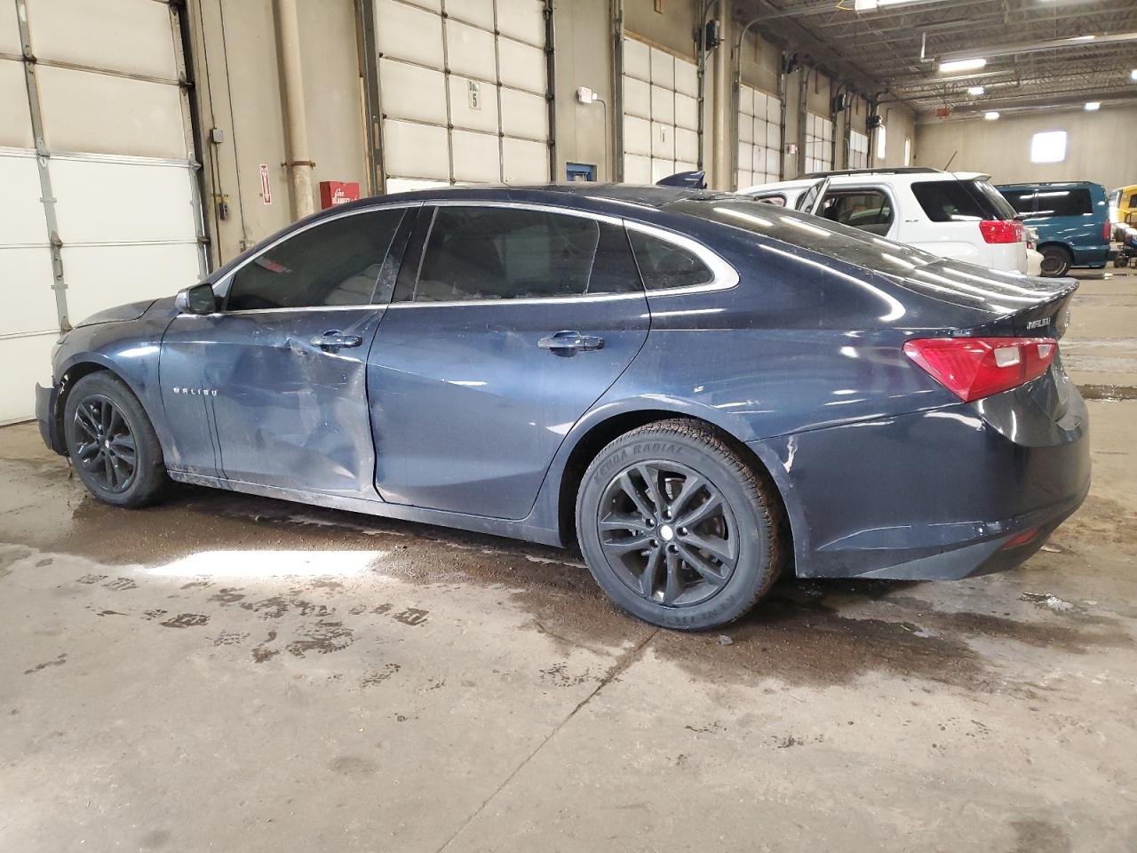 2018 Chevrolet Malibu - Image 2