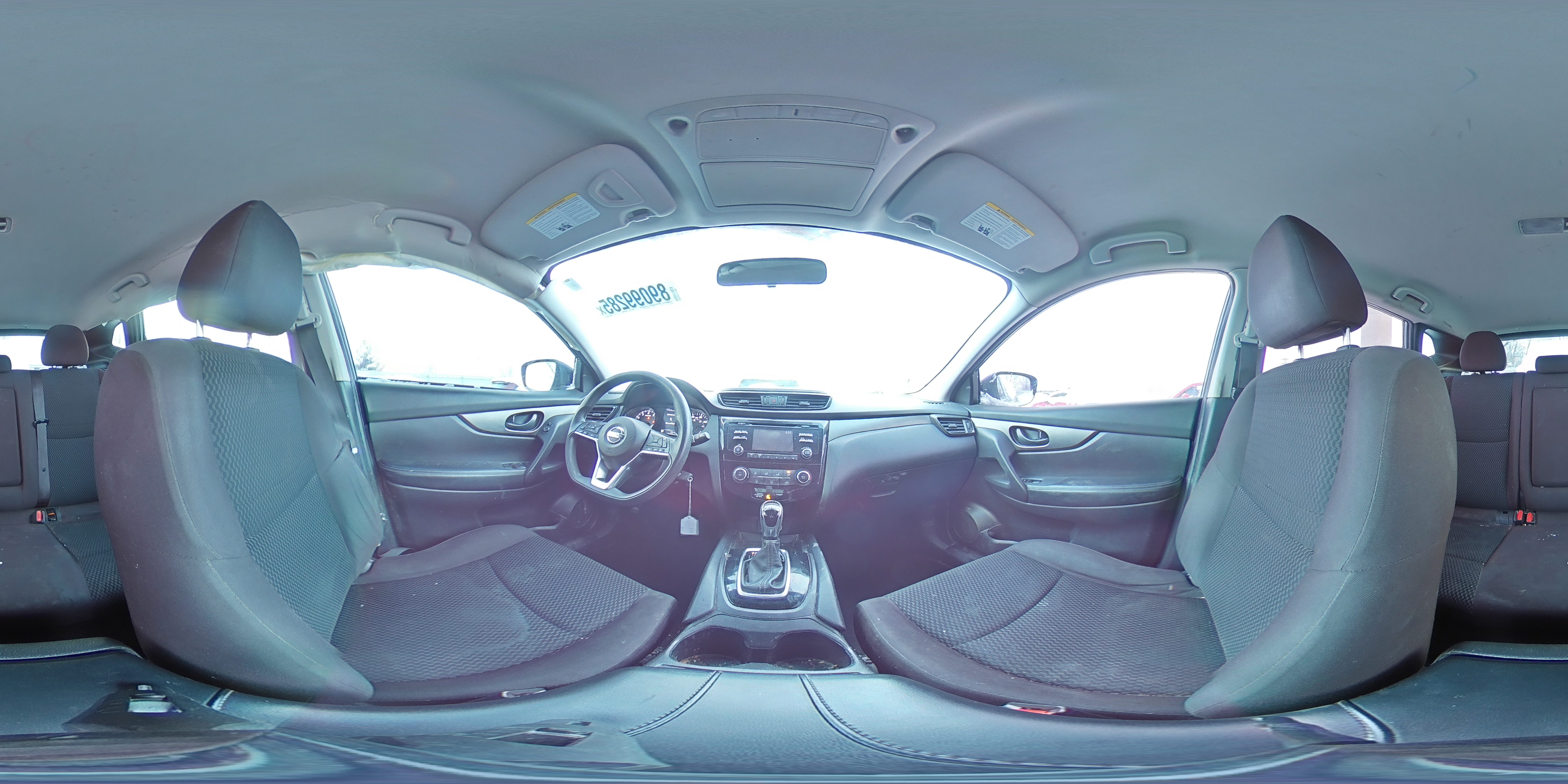 2018 Nissan Rogue - Image 13