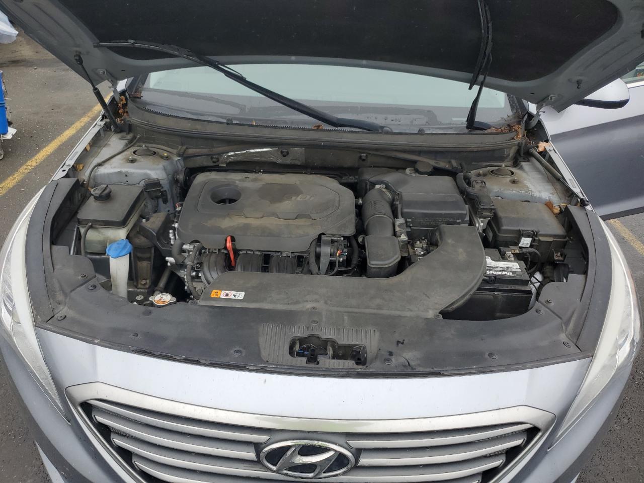 2015 Hyundai Sonata - Image 11