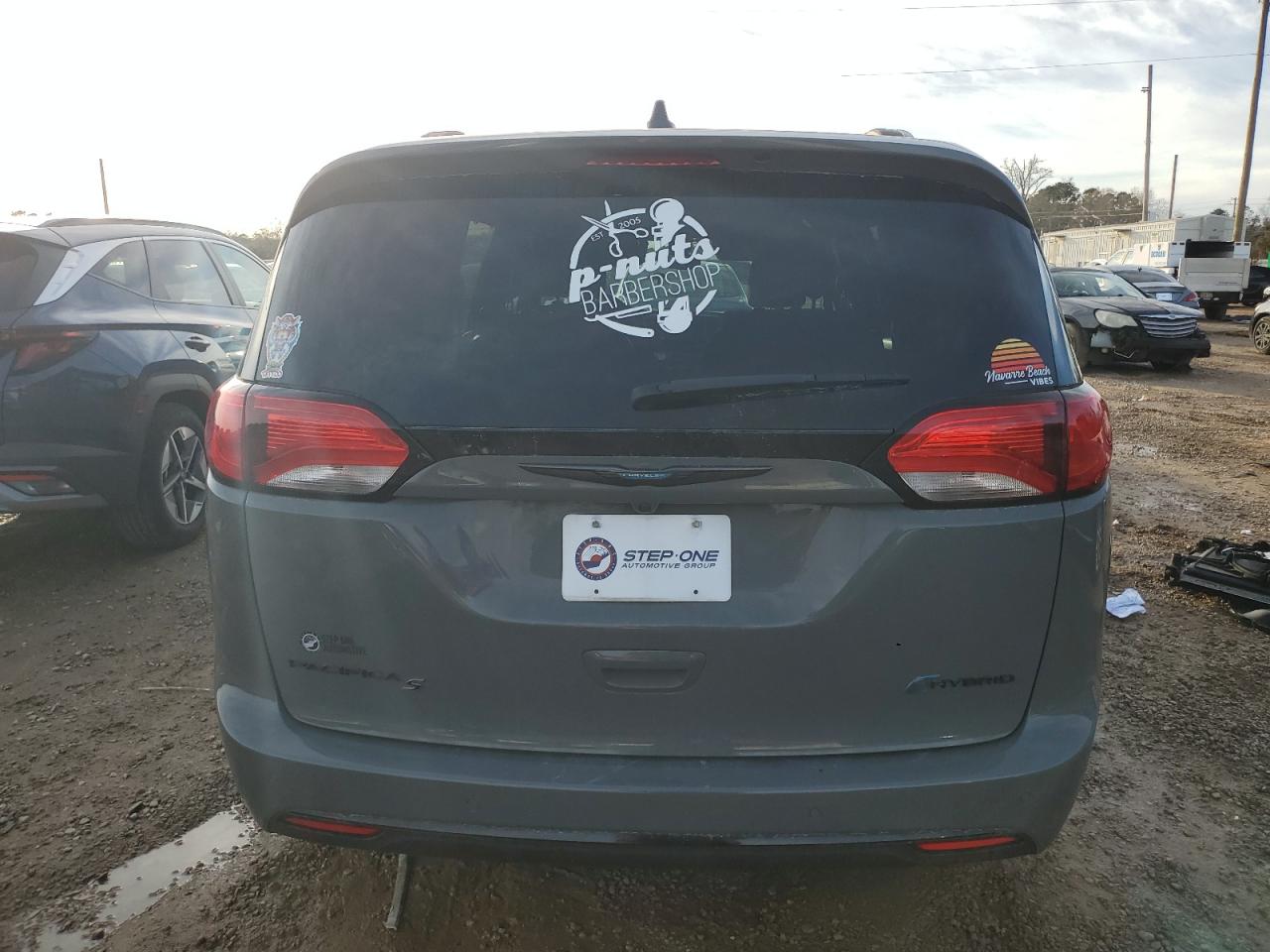 2020 Chrysler Pacifica - Image 6