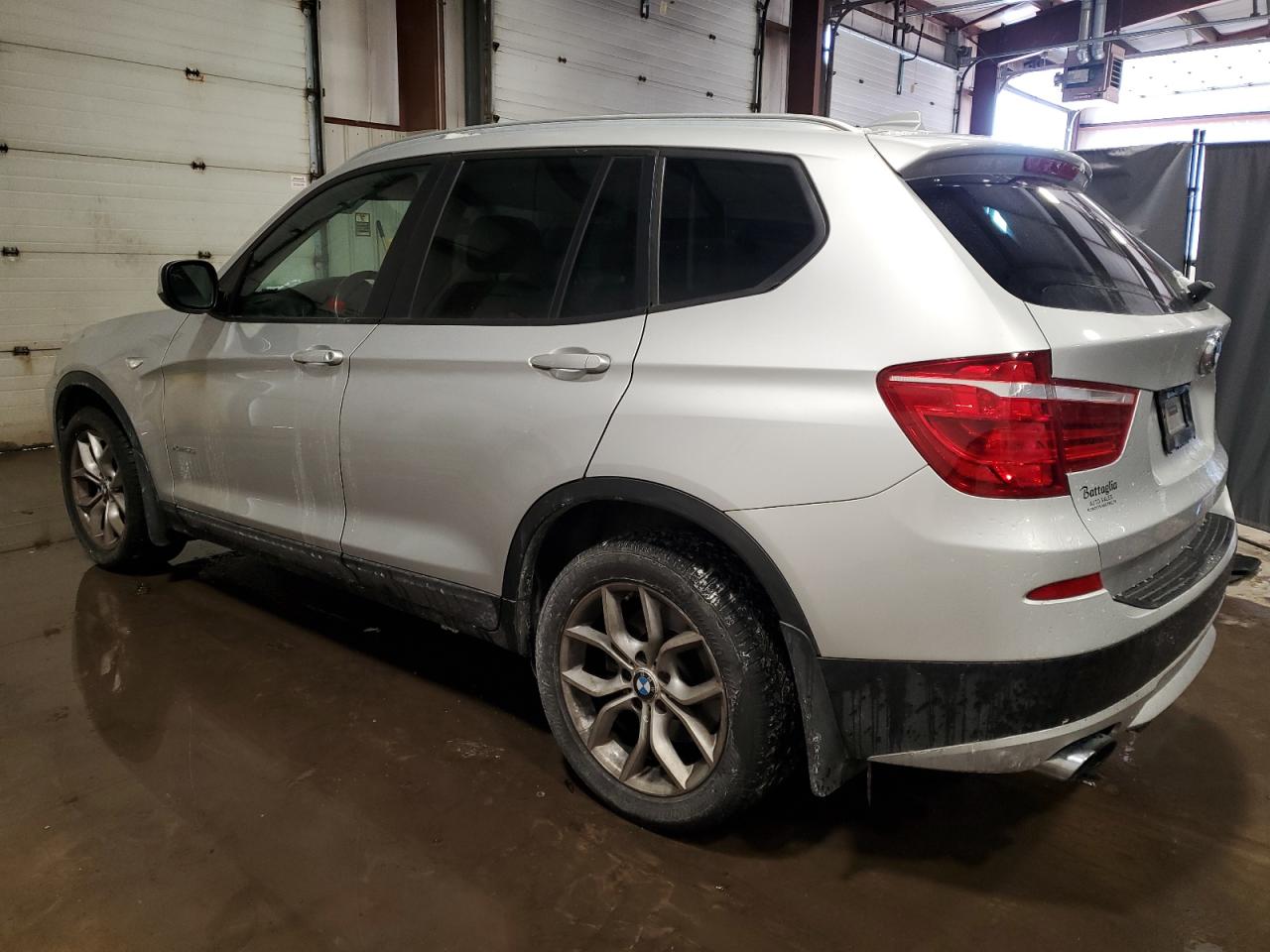 2011 BMW X3 - Image 2
