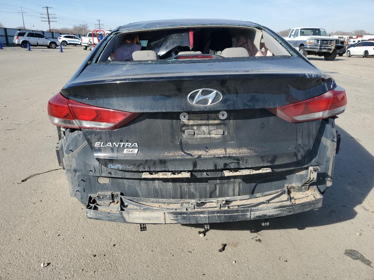 2018 Hyundai Elantra - Image 6