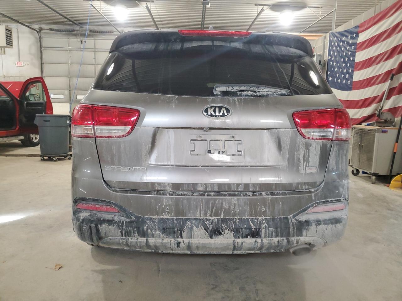 2017 Kia Sorento - Image 6