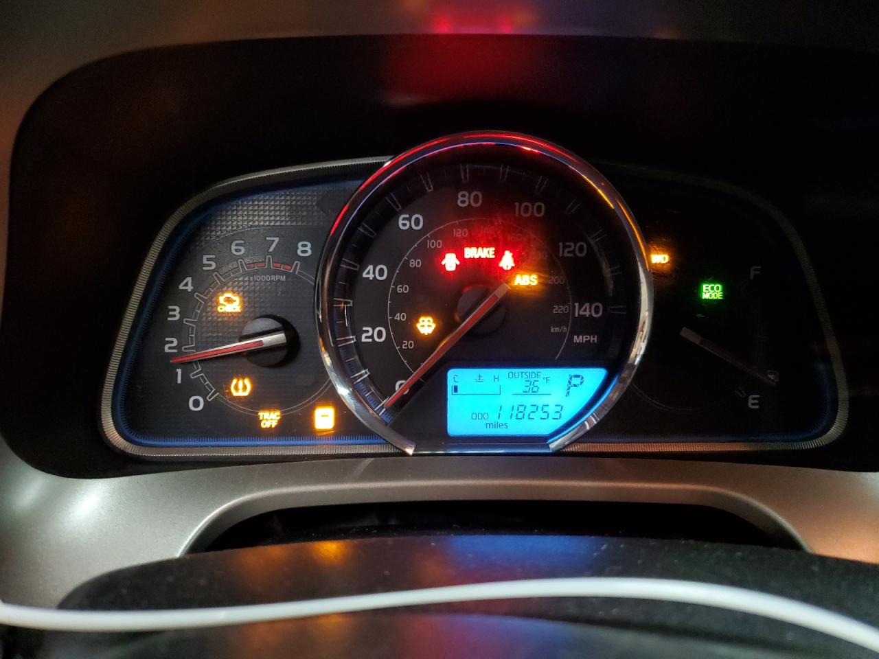 2014 Toyota RAV 4 - Image 9