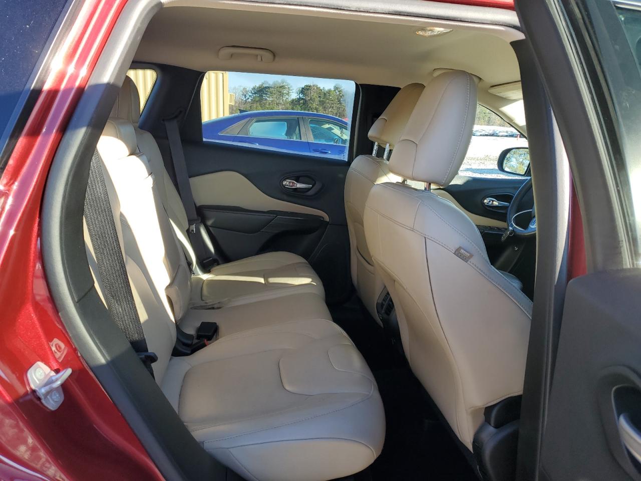 2015 Jeep Grand Cherokee - Image 11