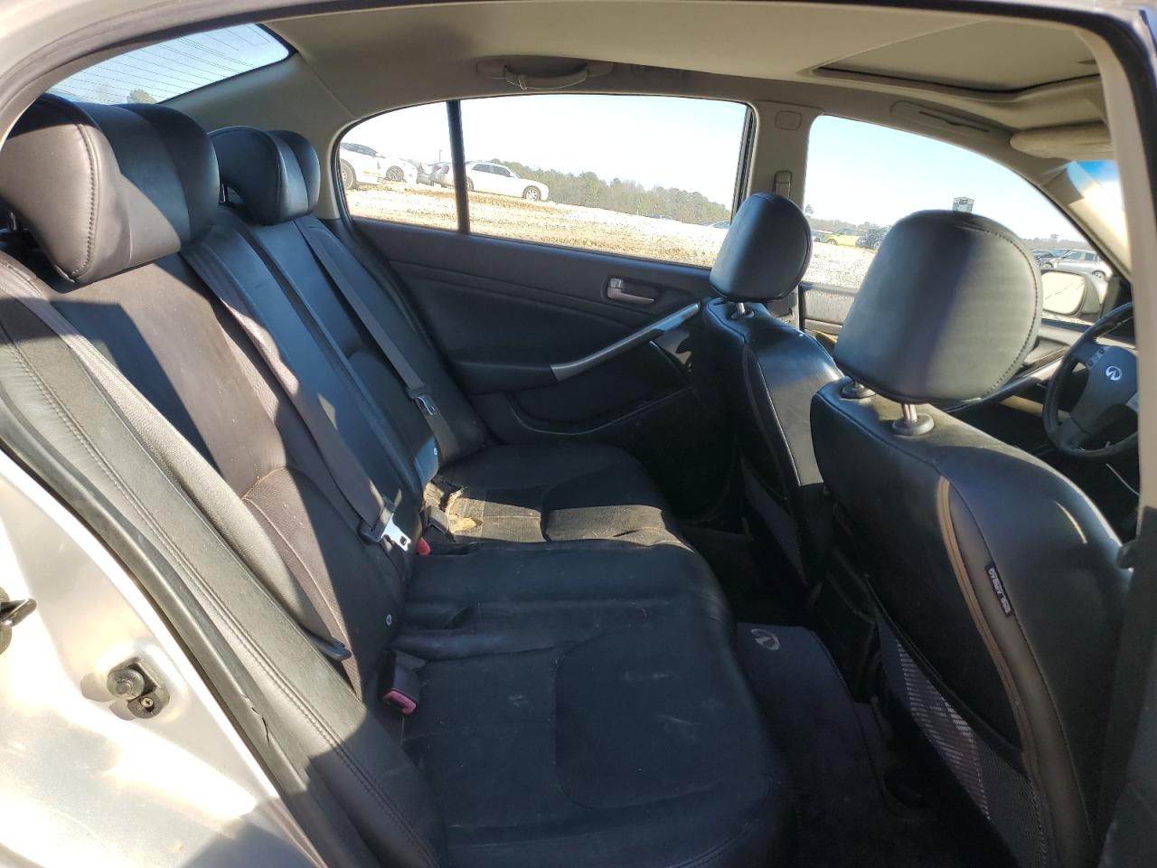 2004 Infiniti G - Image 10