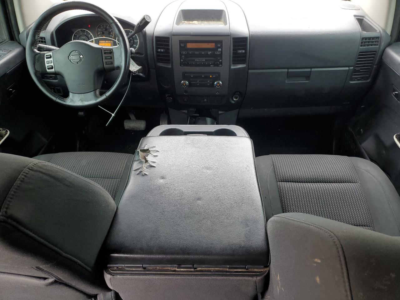 2009 Nissan Titan - Image 8