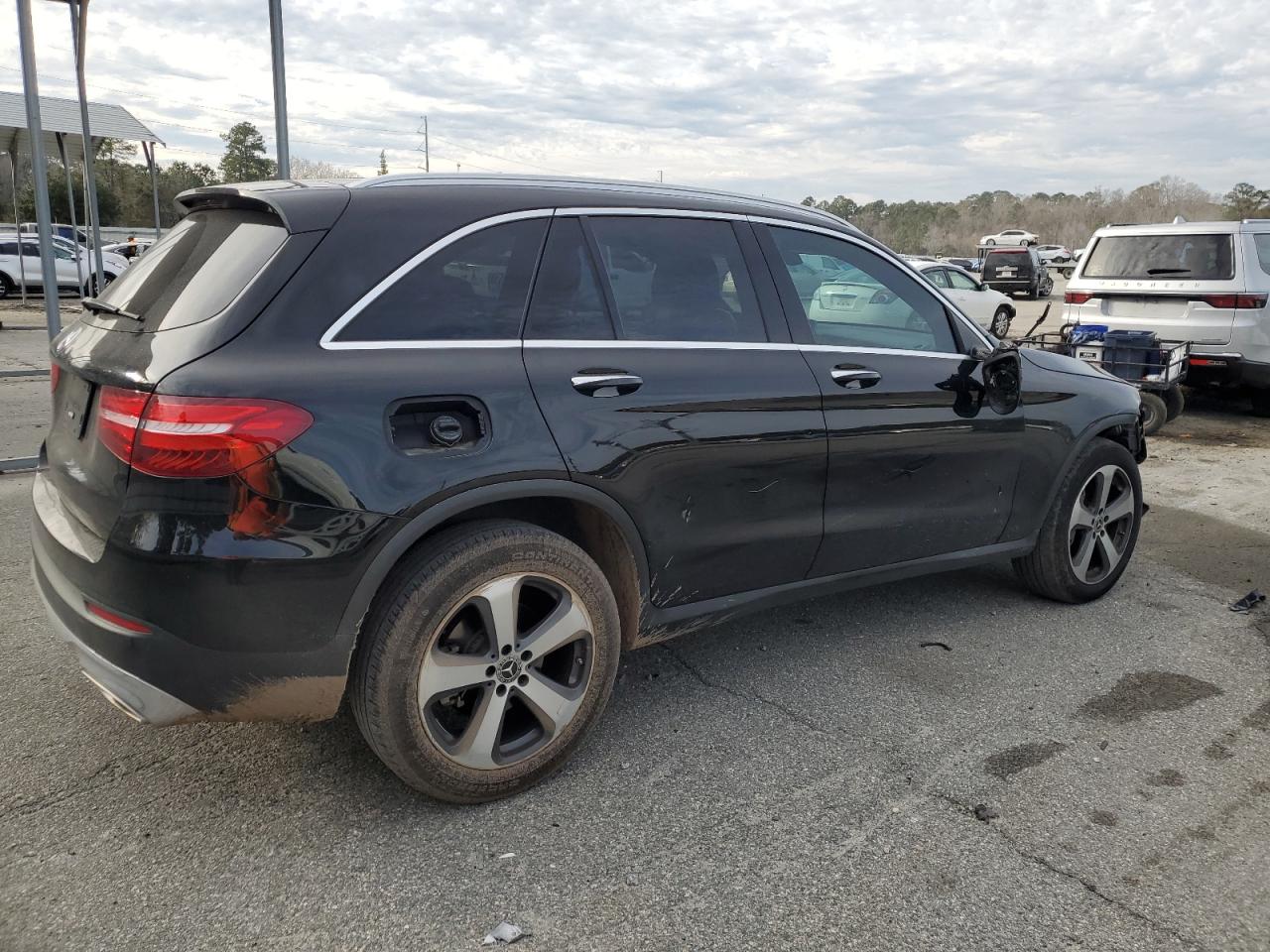 2017 Mercedes-Benz GLC - Image 3