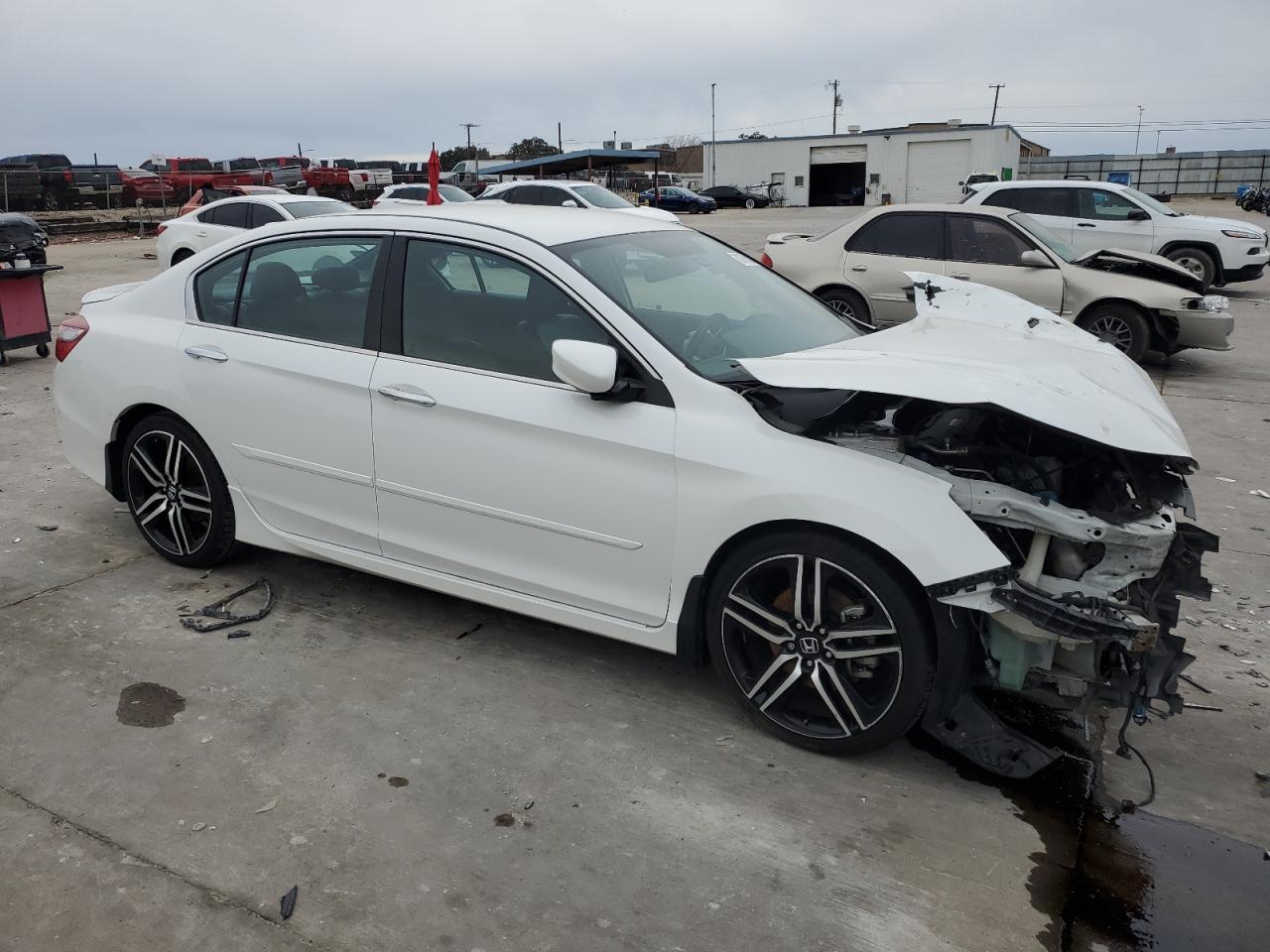 2017 Honda Accord - Image 4