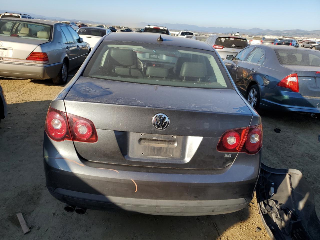 2009 Volkswagen Jetta - Image 6