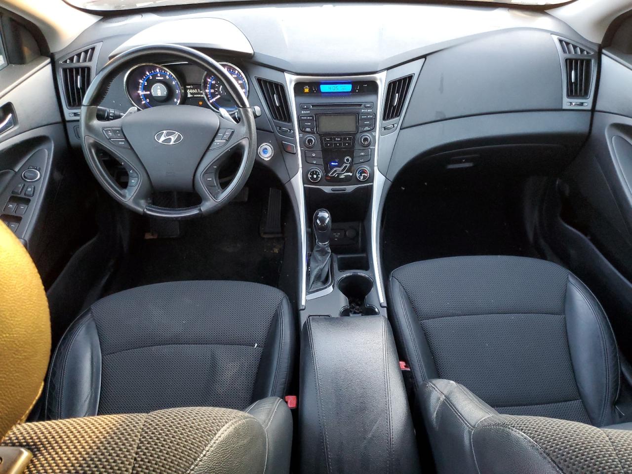 2013 Hyundai Sonata - Image 8