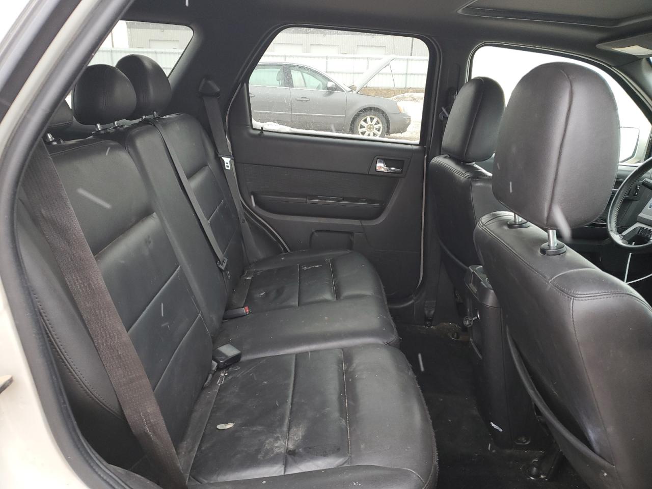 2009 Ford Escape - Image 12