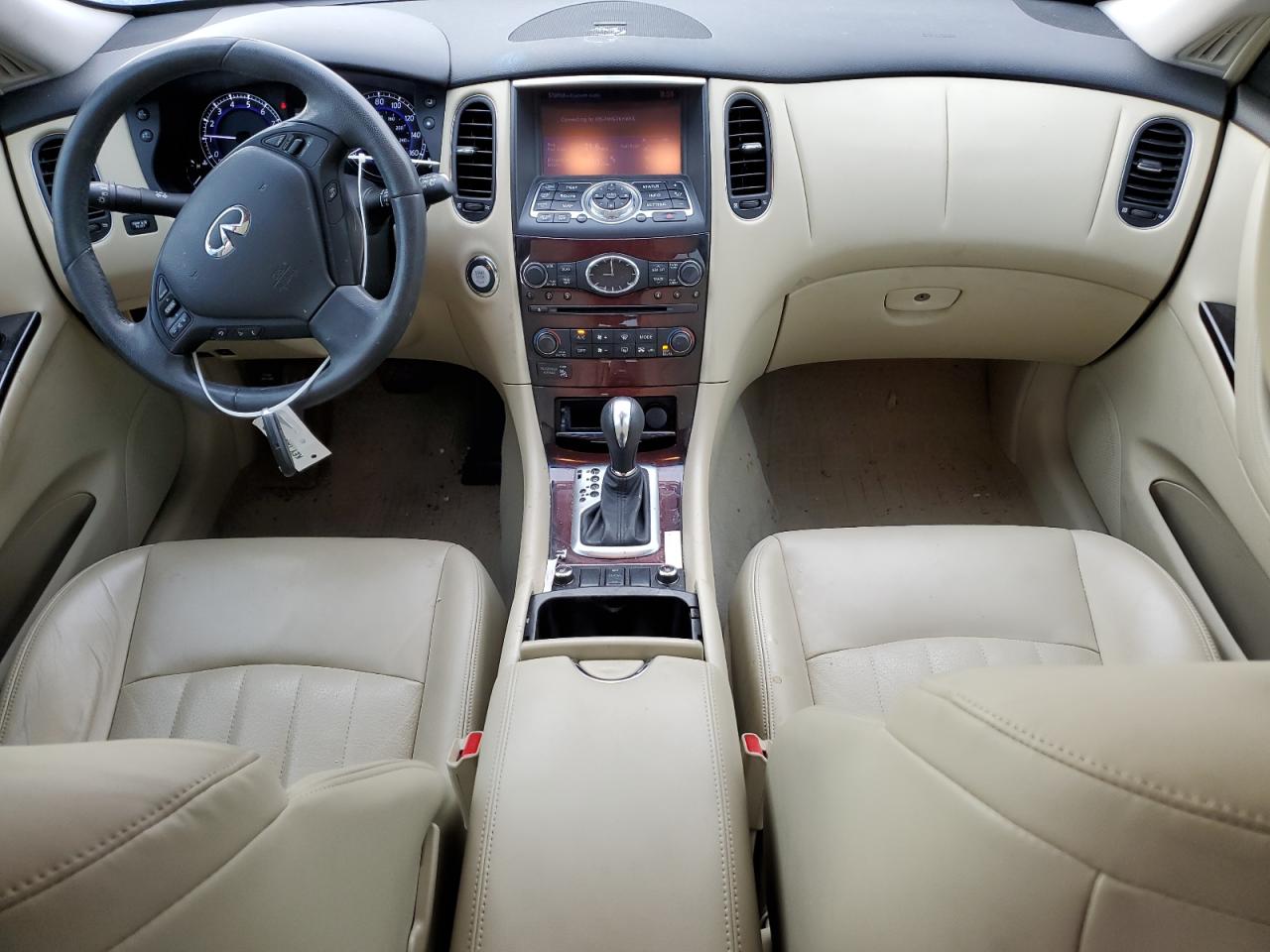 2017 Infiniti QX50 - Image 8
