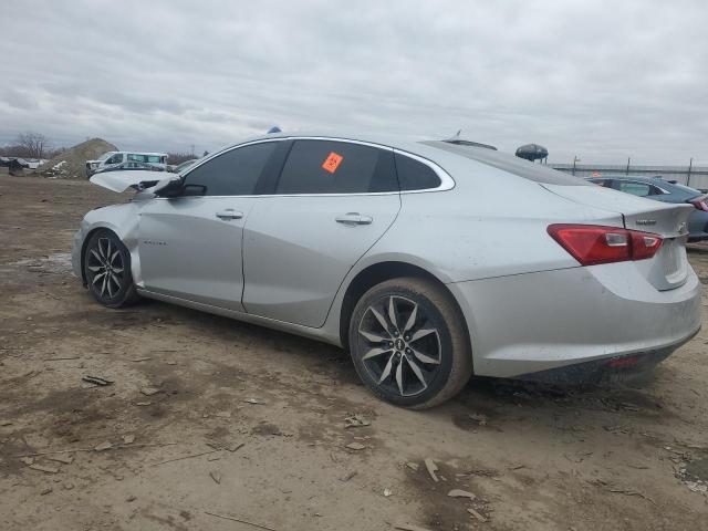 Sedans CHEVROLET MALIBU 2017 Srebrny