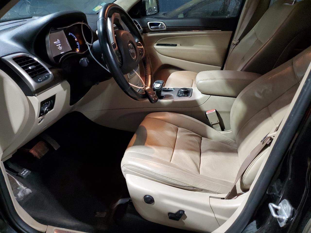 2014 Jeep Grand Cherokee - Image 7