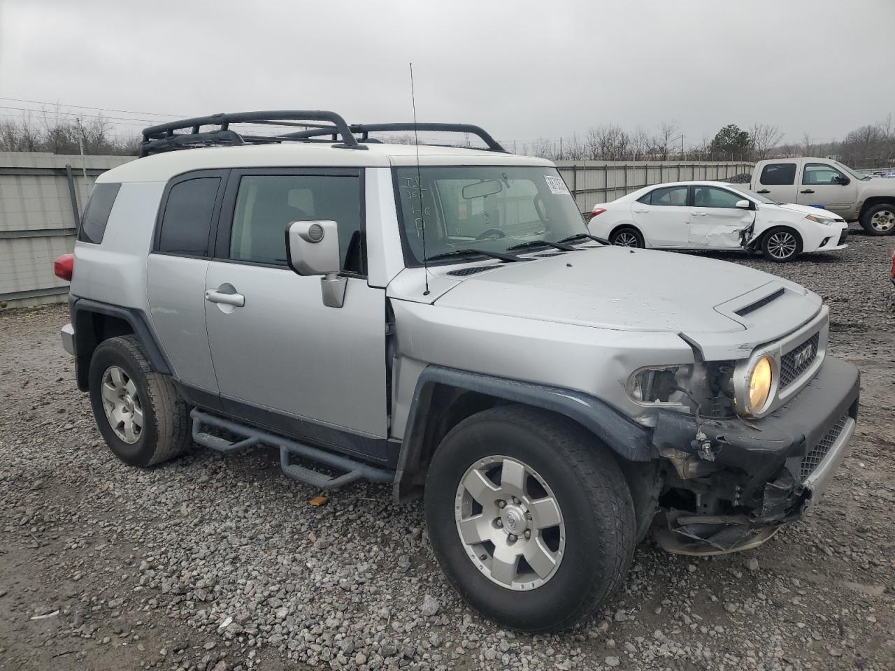 2007 Toyota FJ Cruiser - Image 4