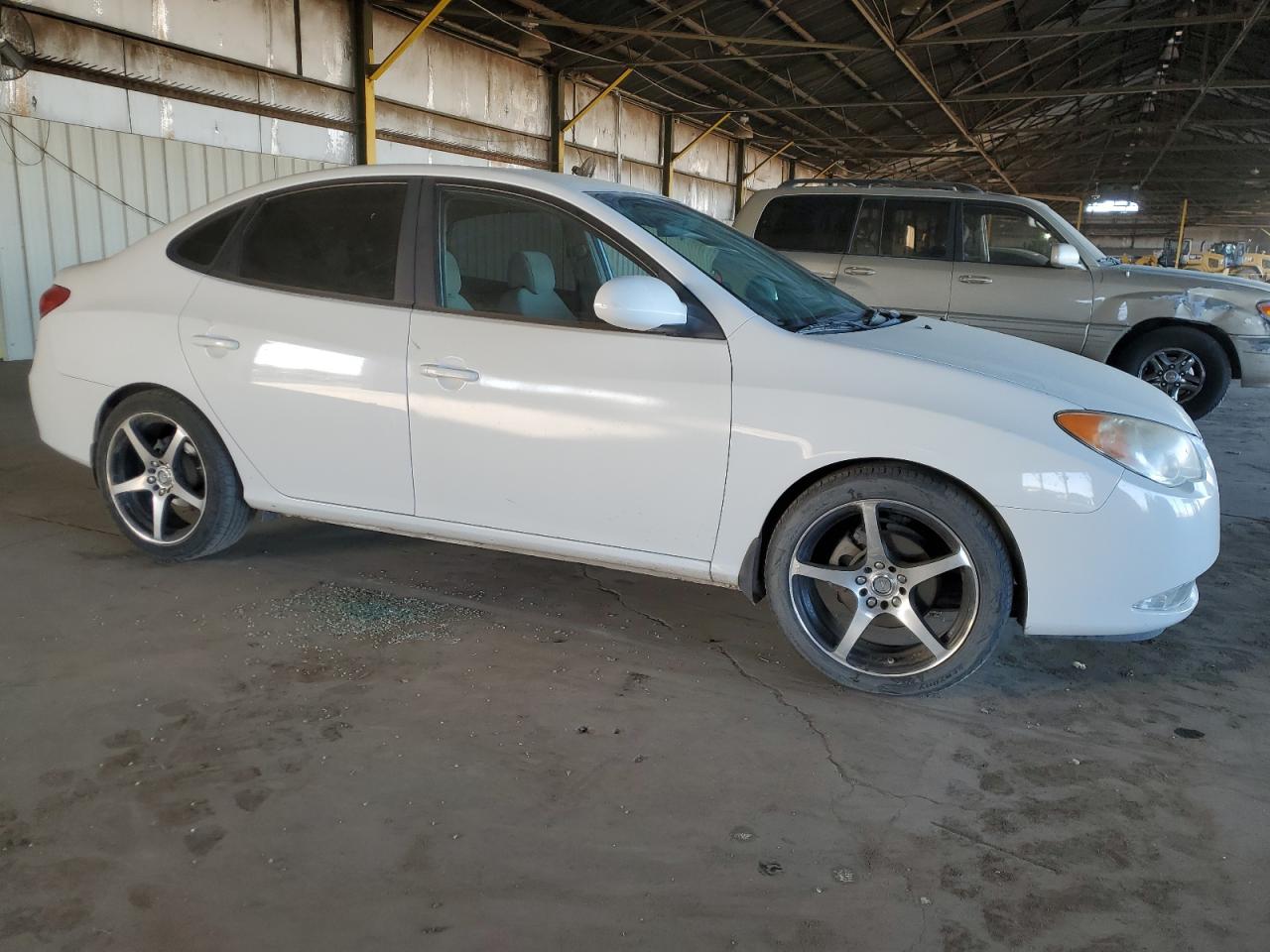 2009 Hyundai Elantra - Image 4
