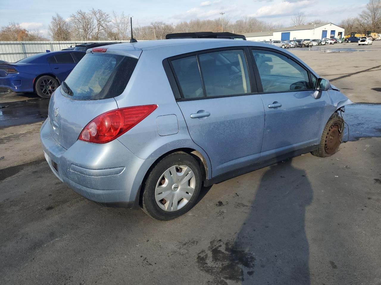 2010 Nissan Versa - Image 3