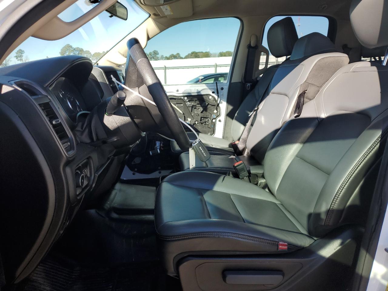 2019 RAM 1500 - Image 7