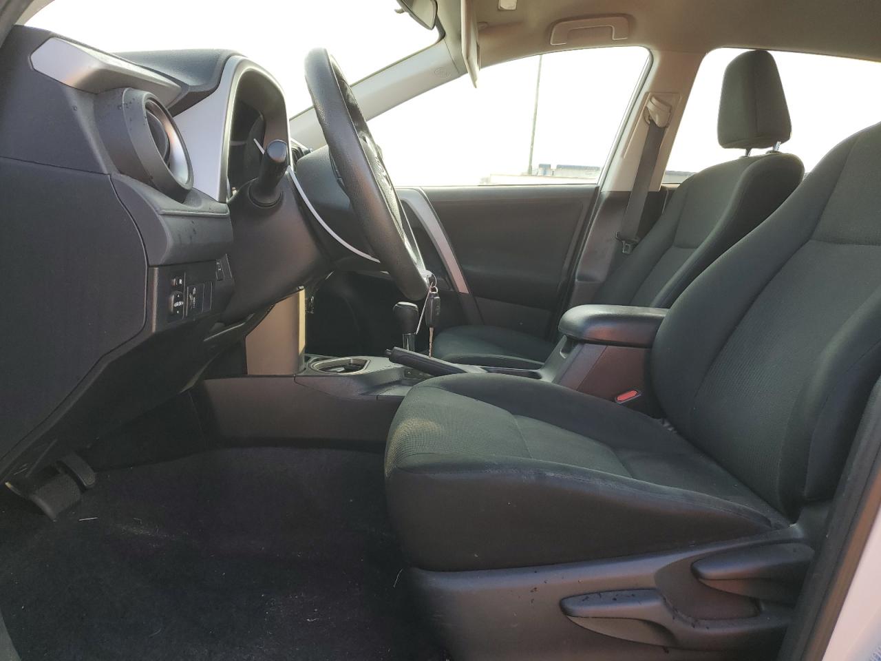 2016 Toyota RAV 4 - Image 7