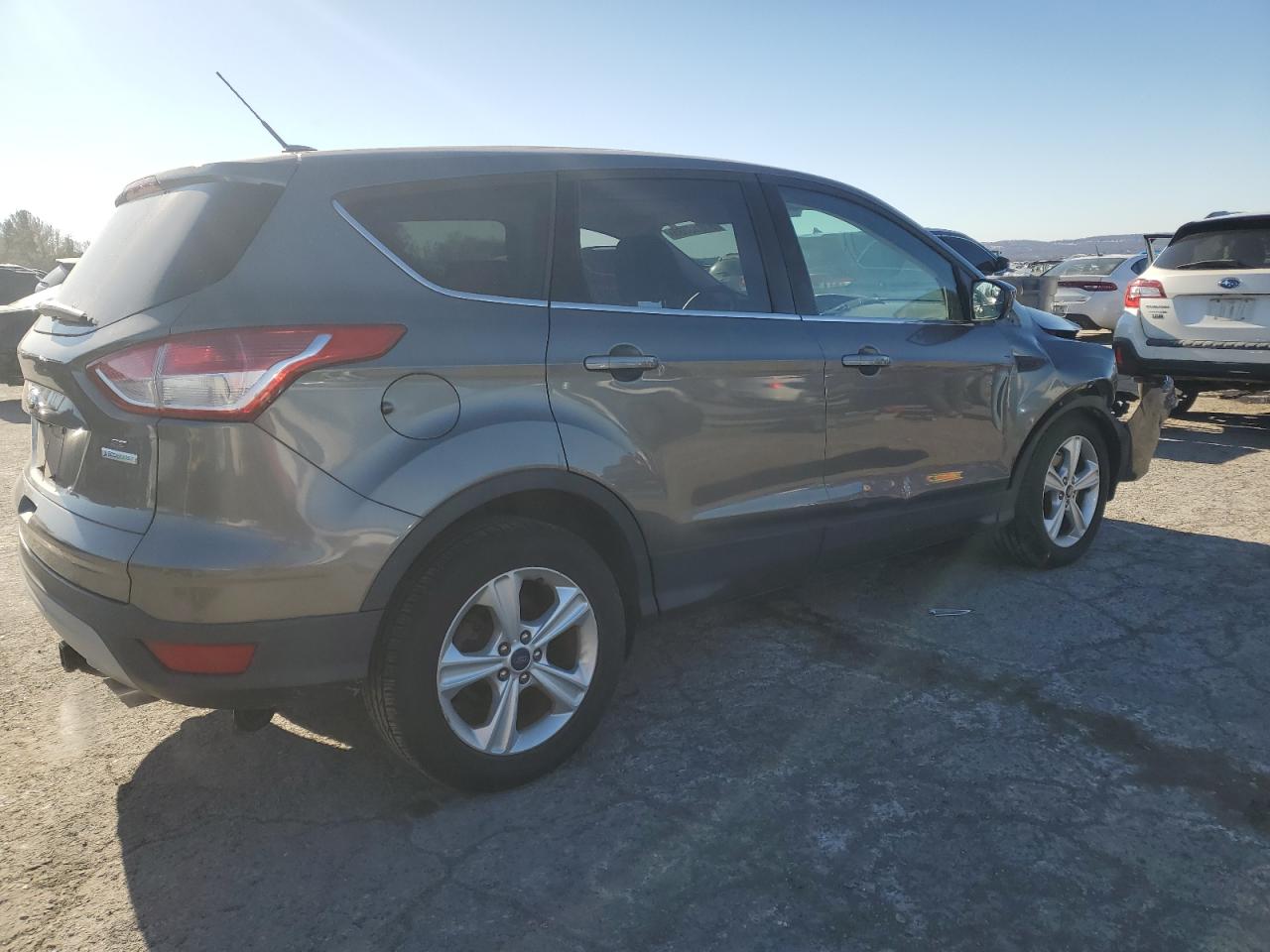 VIN 1FMCU0G95EUD76775 2014 FORD ESCAPE no.3