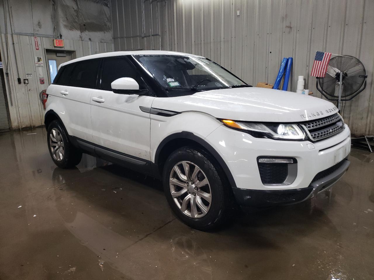 2017 Land Rover Range Rover - Image 4