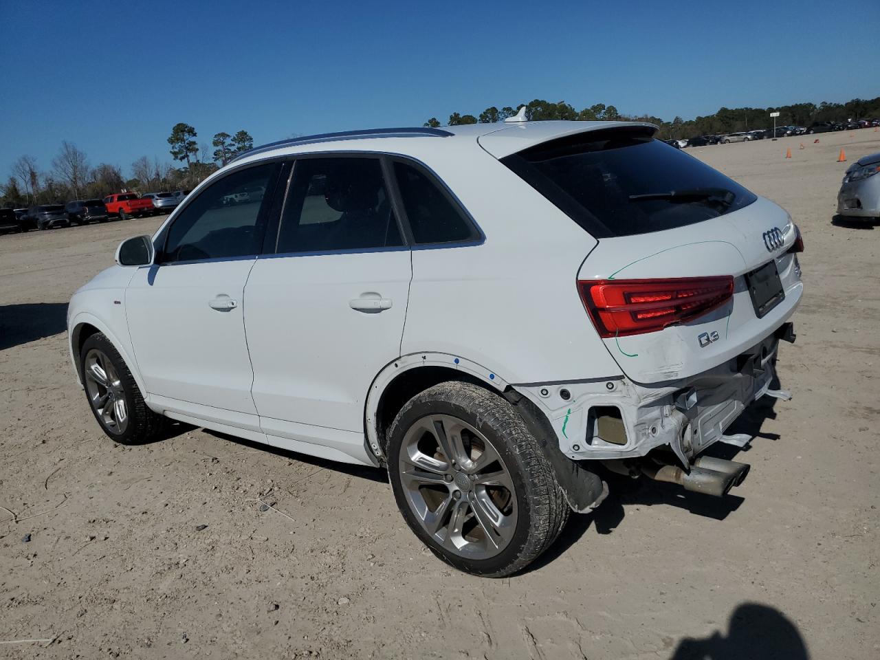 2016 Audi Q3 - Image 2