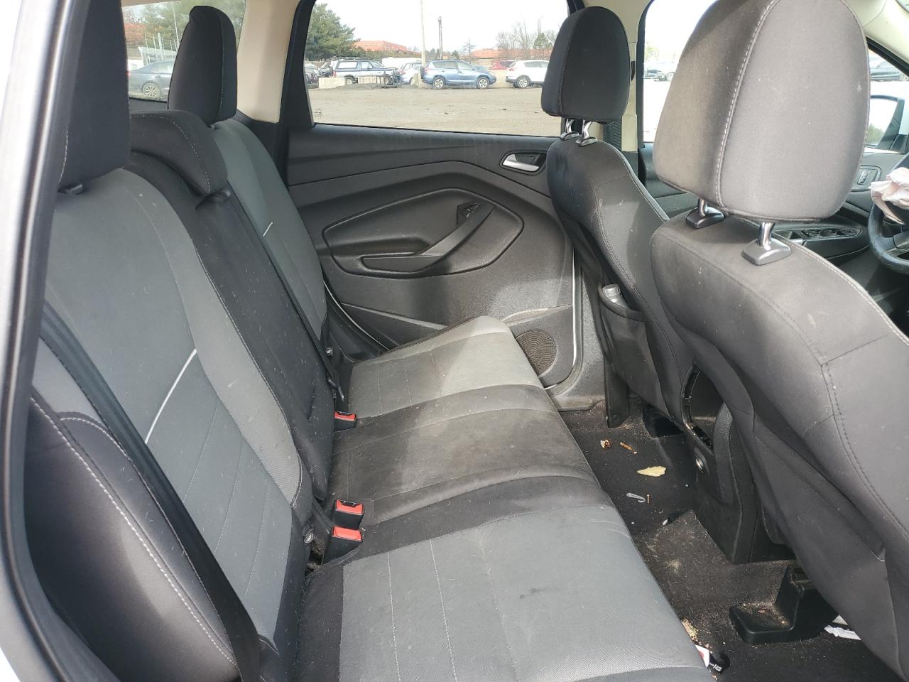 2015 Ford Escape - Image 11