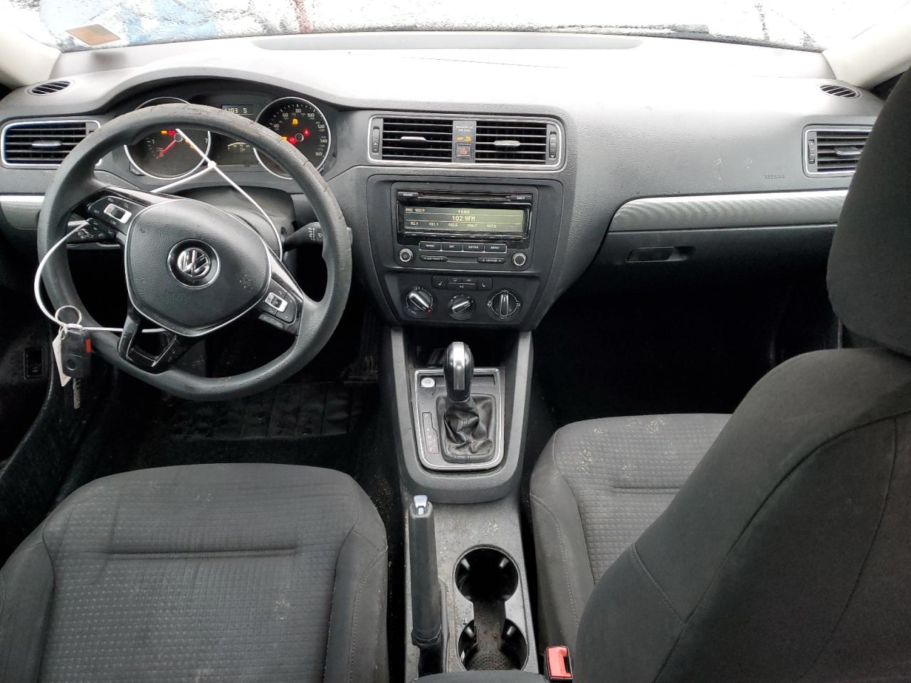 2015 Volkswagen Jetta - Image 8