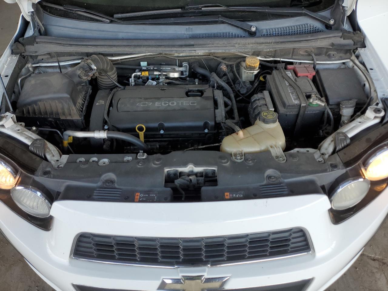 2014 Chevrolet Sonic - Image 11