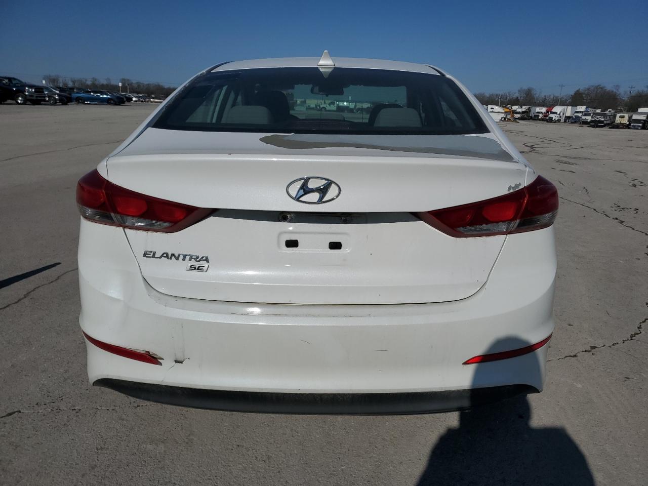 2017 Hyundai Elantra - Image 6