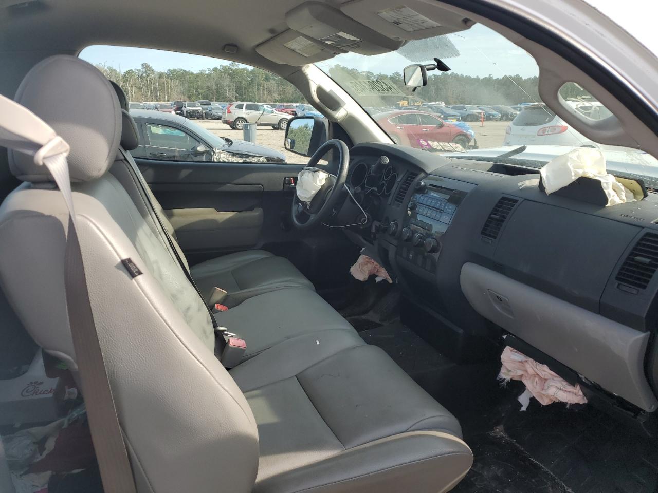 2013 Toyota Tundra - Image 11