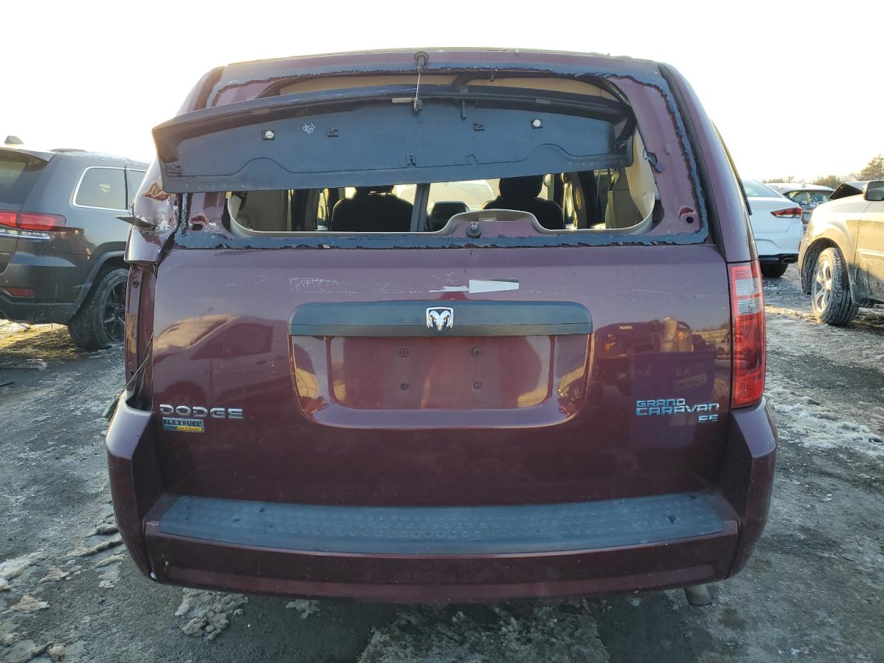 2009 Dodge Caravan - Image 6