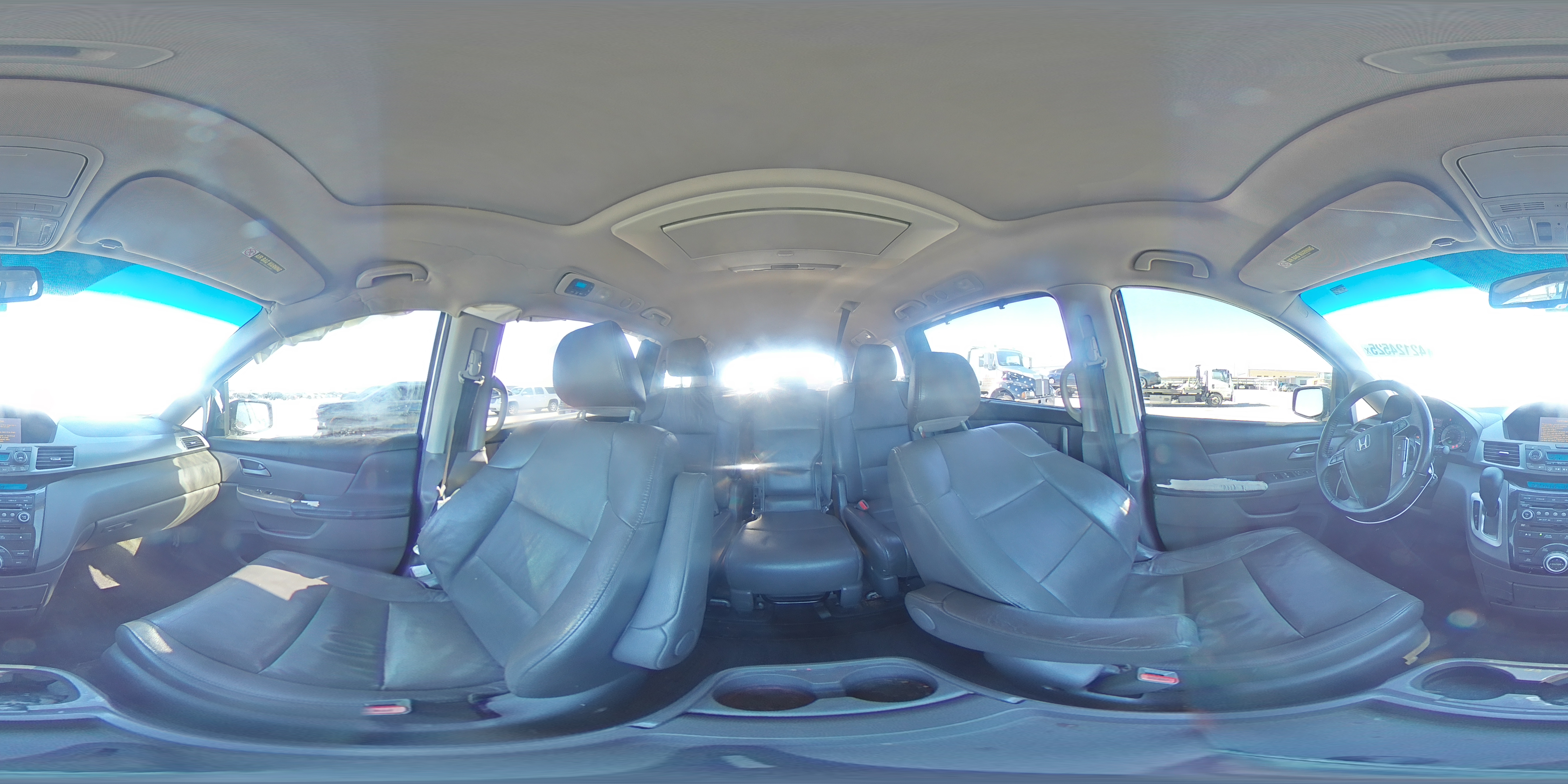 2012 Honda Odyssey - Image 13