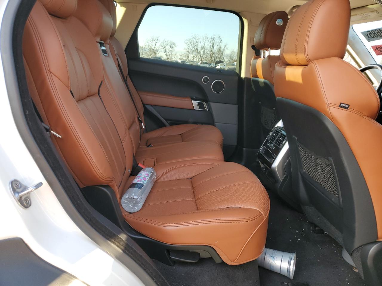 2016 Land Rover Range Rover - Image 11