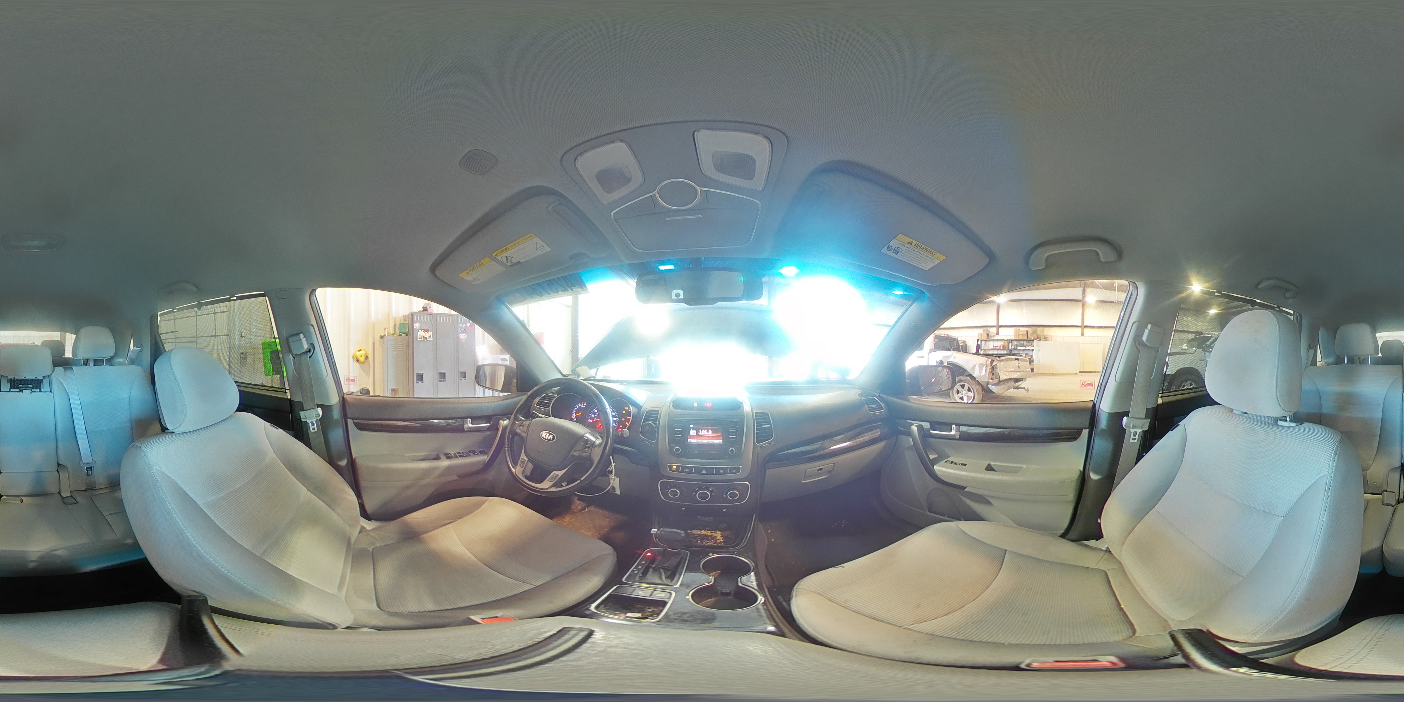 2014 Kia Sorento - Image 14