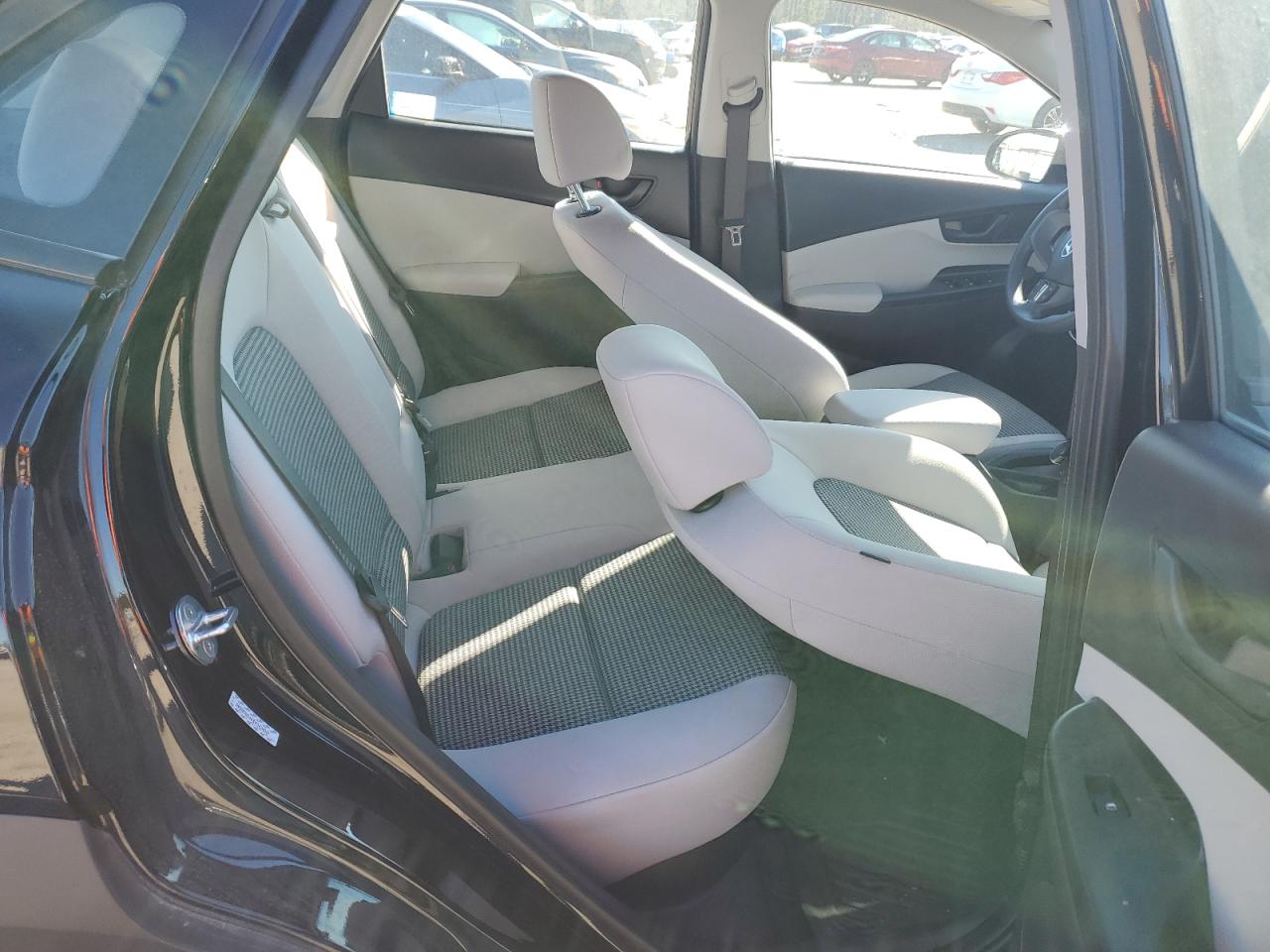 2023 Hyundai Kona - Image 11