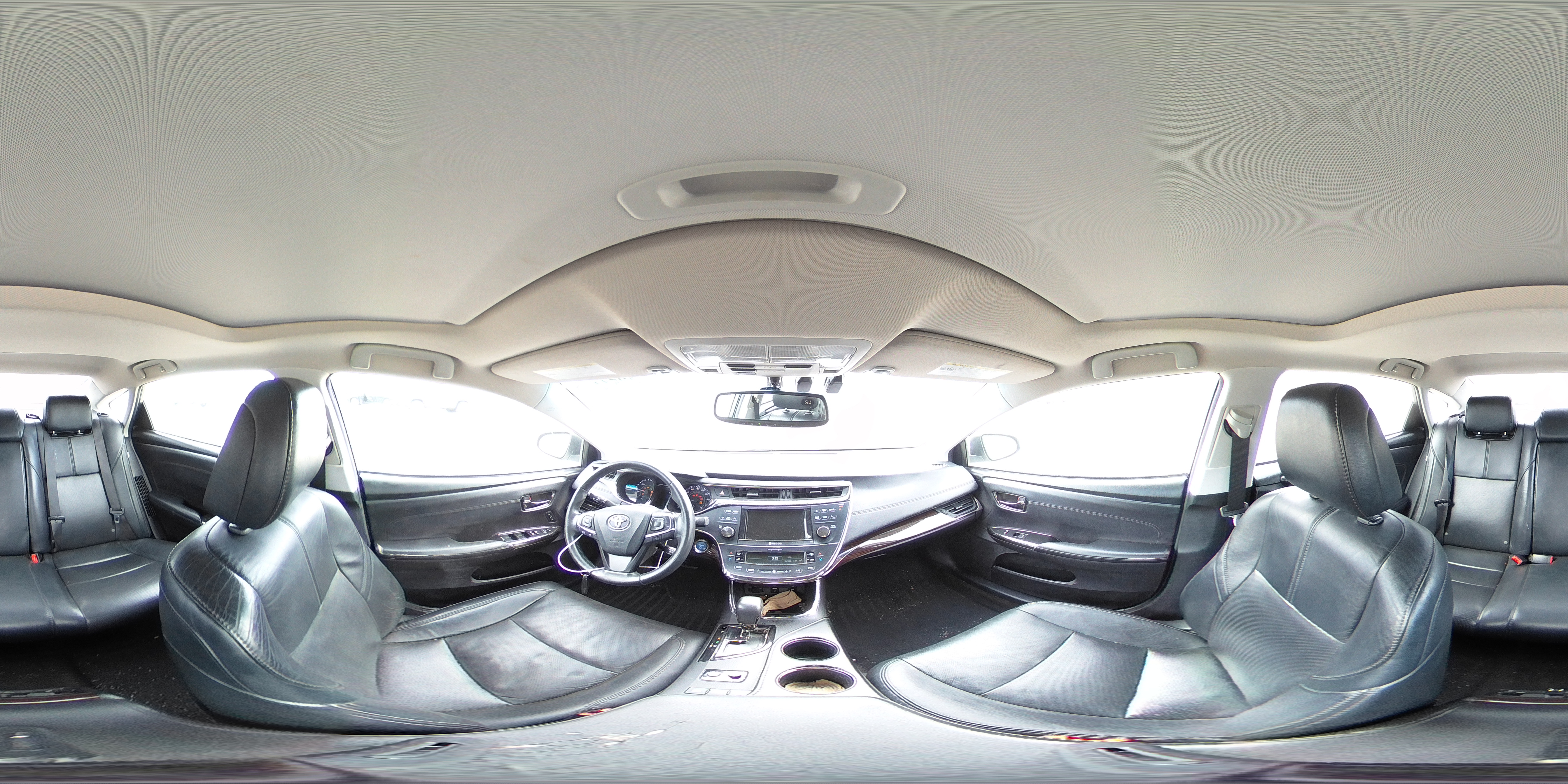 2013 Toyota Avalon - Image 13