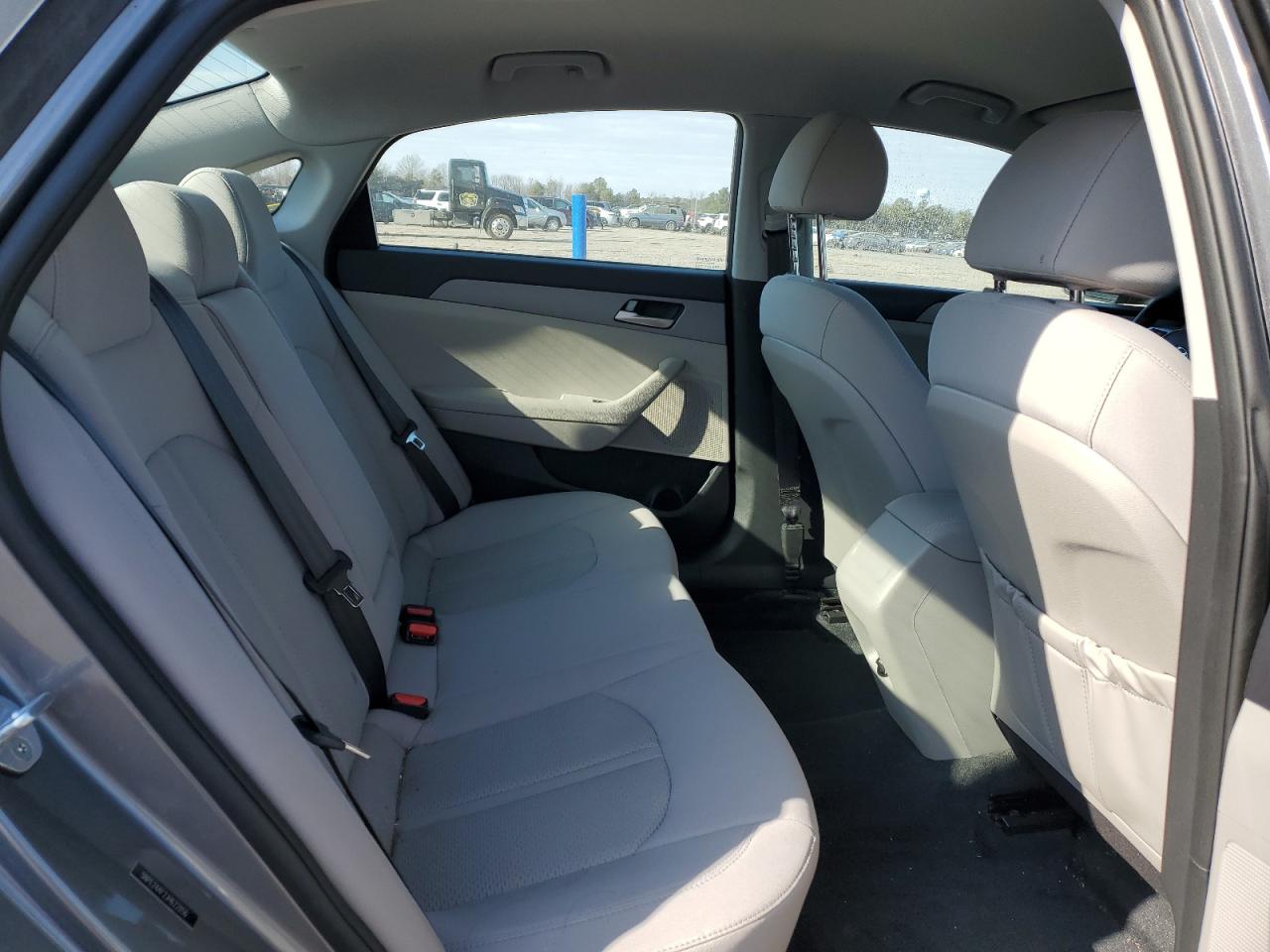 2018 Hyundai Sonata - Image 10