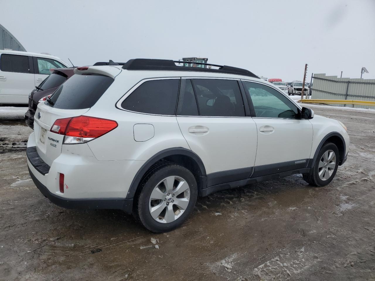 2011 Subaru Outback - Image 3
